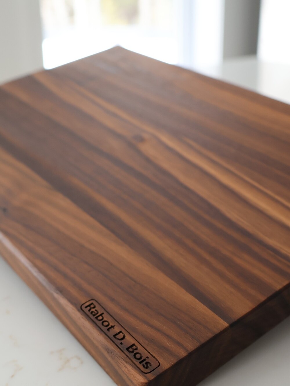 Walnut Edge-Grain Cutting Board - Brown